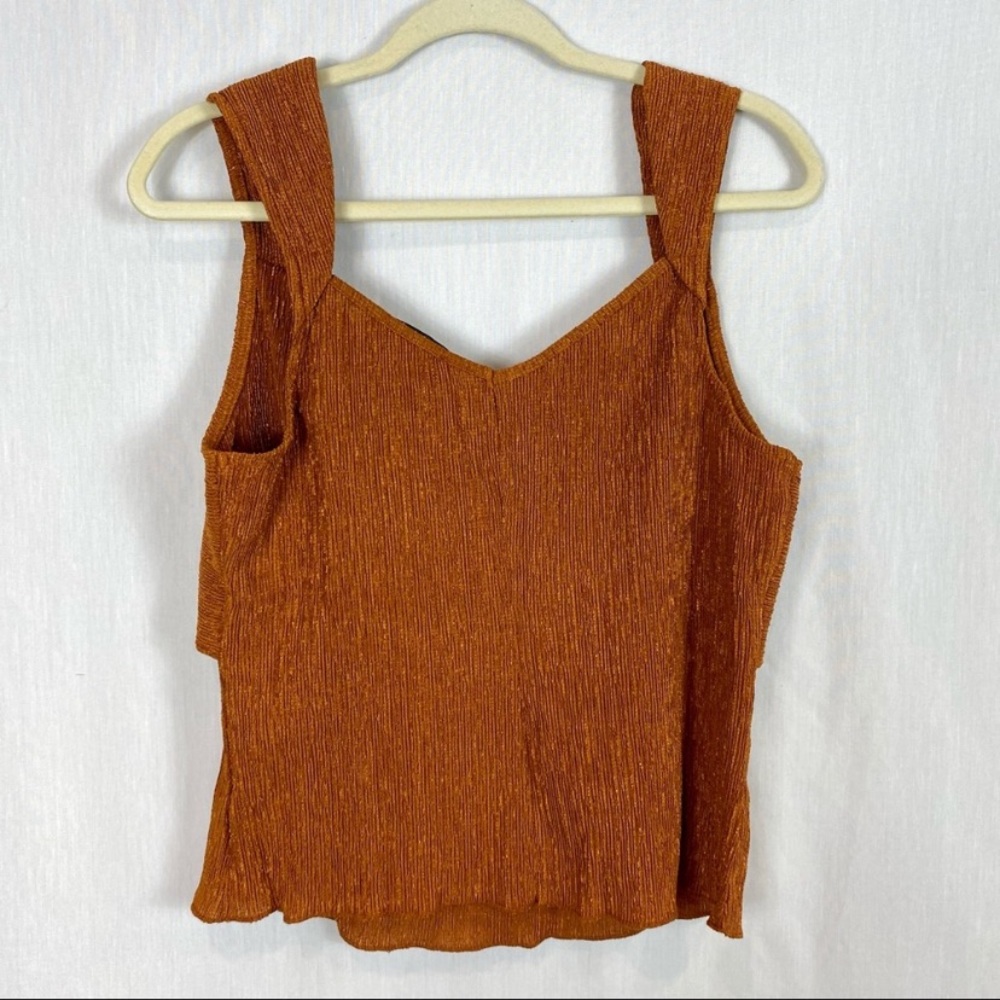 🎉HPx2!!🥳NEW Anthro Twist Front Shimmer Tank - Picture 13 of 14